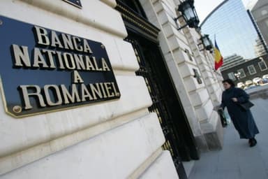  ROBOR la 3 și 6 Luni Stabilite, Impact asupra Costurilor de Creditare pentru Români